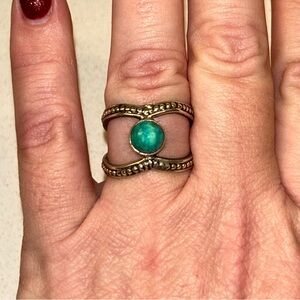 Gorgeous Handmade Sterling Silver Ring with Natural Moonshine